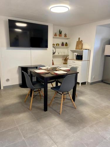 Proche de Carcassonne- Logement calme avec parking in Conques-Sur-Orbiel