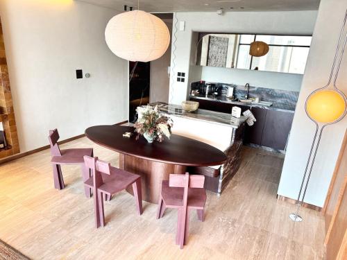 DIFC Living upgraded 1 bedroom apartment - image 5