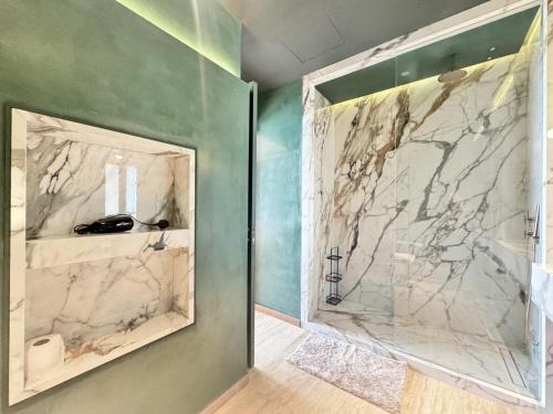 DIFC Living upgraded 1 bedroom apartment - image 13