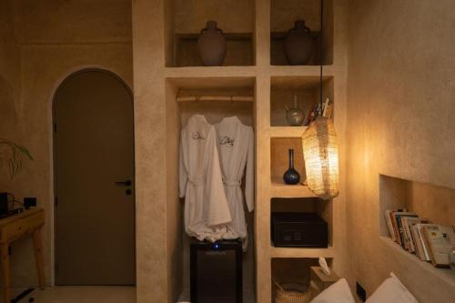 Boho Bliss With Jacuzzi - image 3