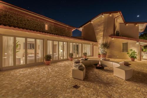 GOLDEN LUXE - Diamond in the Hills piscina privata e vasca idromassaggio in Serravalle Pistoiese