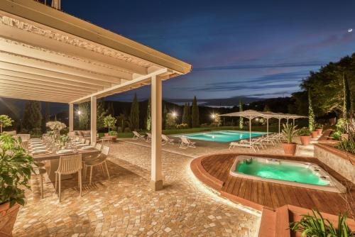 GOLDEN LUXE - Diamond in the Hills piscina privata e vasca idromassaggio in Serravalle Pistoiese