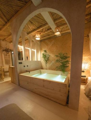 Ibiza Breeze With Jacuzzi - image 4