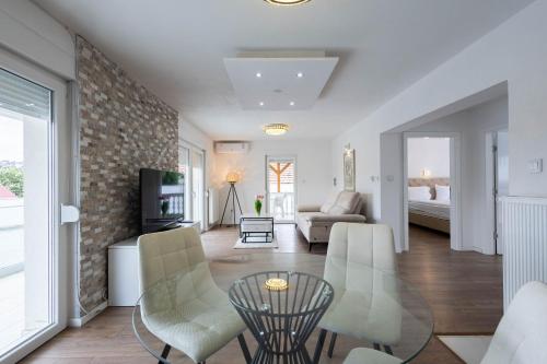 Lumina Residence