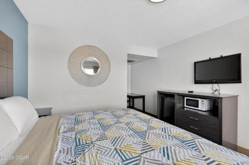 Super 7 INN – Joplin, MO