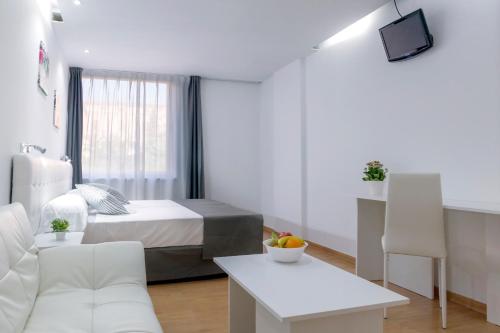 Superior Double Room image 5