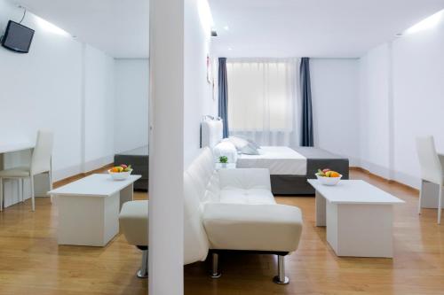 Superior Double Room image 6