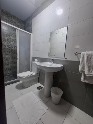 Dawntawn sky city - image 8