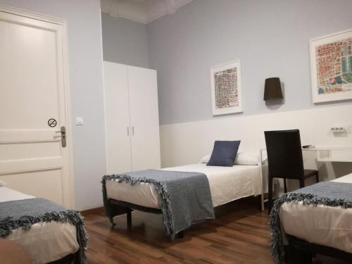 Triple Room image 5