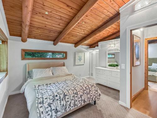 Fern Ridge Cabin - Hot tub - Sauna - Cold Plunge in Union Hill-Novelty Hill (WA)