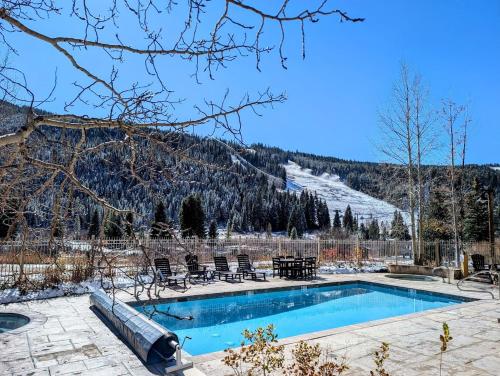 Red Hawk Lodge 2210 by SummitCove Lodging in Keystone, USA