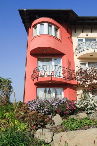 Szőnyi Garden Hotel Pest - image 4