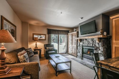 Red Hawk Lodge 2222 by SummitCove Lodging in Colorado, Keystone