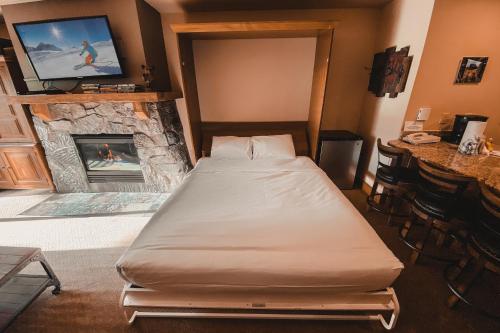 Red Hawk Lodge 2222 by SummitCove Lodging in Keystone, USA