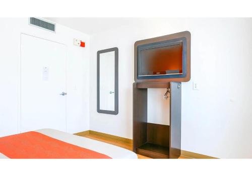 Motel 6-Carlsbad, CA Beach in Carlsbad, USA
