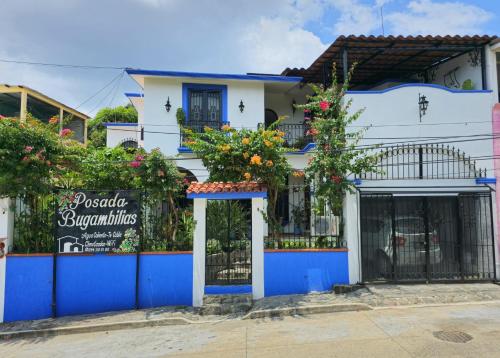 Posada Bugambilias in Catemaco, Mexico