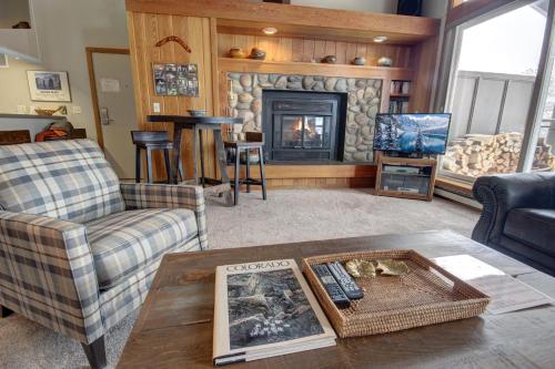 Pines 2169 by SummitCove Lodging in Keystone, USA