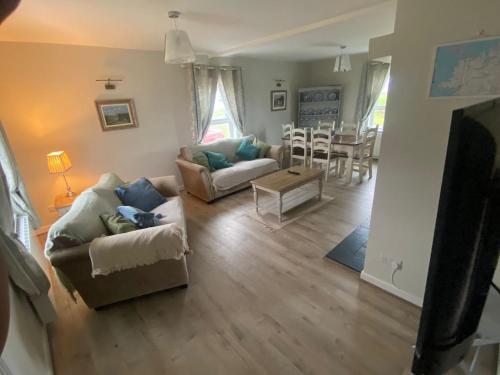 Maghery Beach Cottage Dungloe in Dunglow