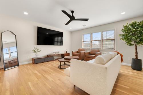 Ironbound 20m to NYC Sleeps 6 with 1 Free Parking Apt1 – khách sạn tại Bắc Ironbound