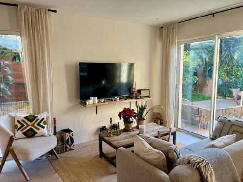 Maison Familiale 8min a pieds des plages de Juan les Pins in Avenue de Cannes