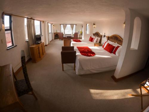 room detail thumbnail 1