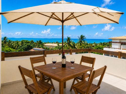 Triplex confortável, com terraço e linda vista mar (Triplex confortavel, com terraco e linda vista mar) in Mata de Sao Joao (Bahia)