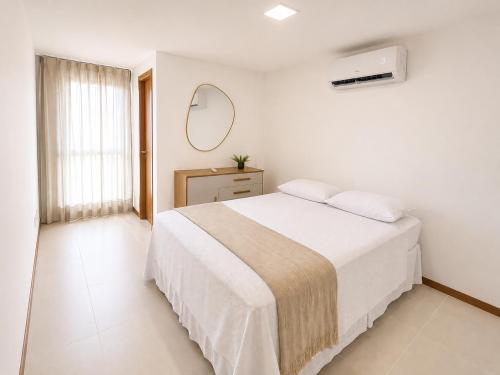 Triplex confortável, com terraço e linda vista mar (Triplex confortavel, com terraco e linda vista mar) in Mata de Sao Joao (Bahia)