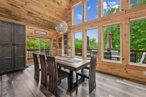 Honey Hole by Venture Smoky Mountains - image 10