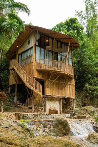 Treehouse de Valentine in Balamban