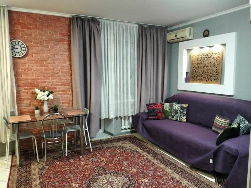 Apartment on 8 Marta – khách sạn tại Zavods'kyi