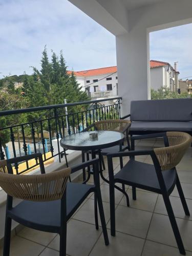 balkon/terras, White Pebble in Skiathos Island