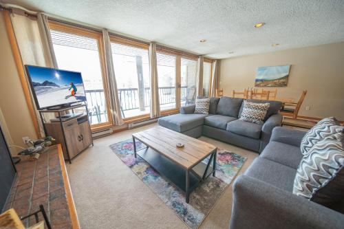 Lenawee 1738 by SummitCove Lodging in Keystone, USA