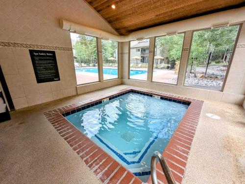 Flying Dutchman 1117 by SummitCove Lodging in Keystone, USA