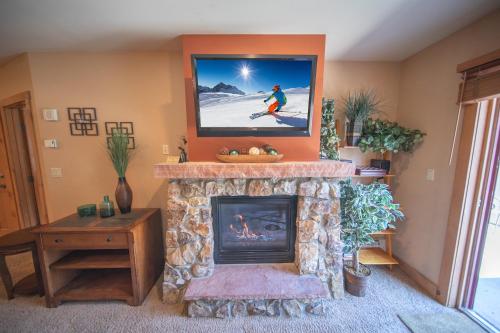 Expedition Station 8589 by SummitCove Lodging in Keystone, USA
