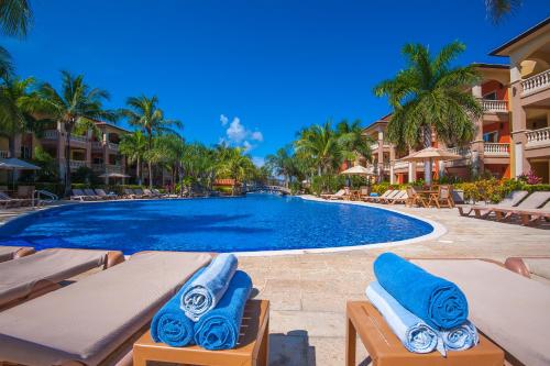 Infinity Bay Spa & Beach Resort