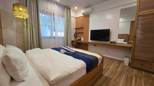Palmelia Beach Resort in Buruanga - Mainland