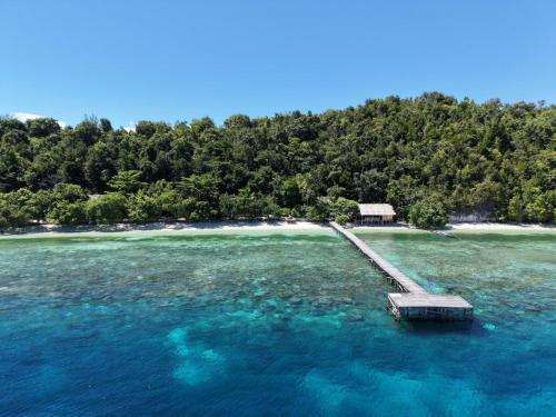 Bungalow di  m² con 7 camera(e) e 7 bagno(i) privato(i) in zona Kri (Warahnus Dive Homestay) in Raja Ampat