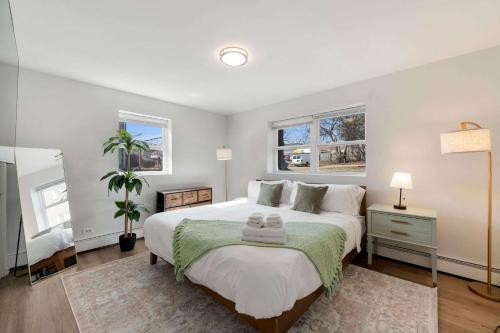 Relaxing 1 Bedroom with Free Parking Workdesk in Villa Park (IL)