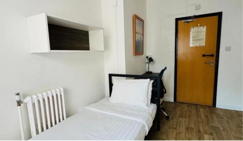 YMCA Hotel - image 5