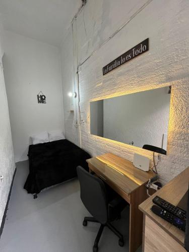 Habitación cerca al aeropuerto con baño privado