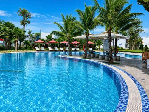 Swimming pool, The Maris Residence Nha Trang in Vinh Thai