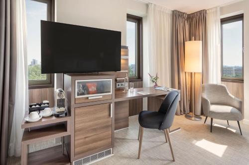 room detail thumbnail 1