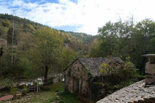 Le gîte du pont de la colagne (Le gite du pont de la colagne) in Chirac
