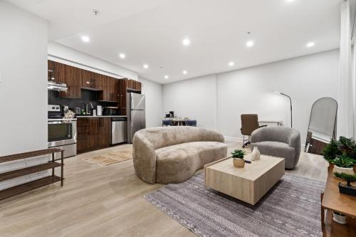 Elegant 1 Chambre avec Parking Gratuit in Montreal