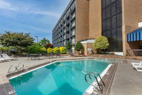 Comfort Inn & Suites near Danville Mall - image 42