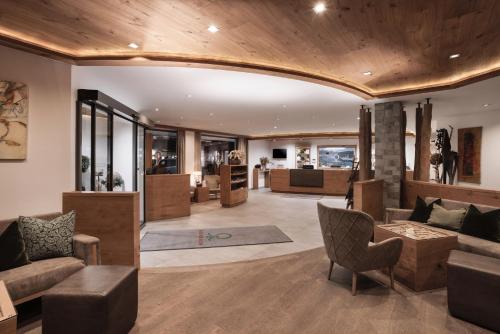 ล็อบบี้, โรงแรมกรูเนอร์ เบาม์ (Hotel Gruner Baum) in แซลล์ อาม เซ