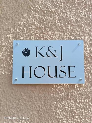 K&J House gîte à louer Katsandonaíika