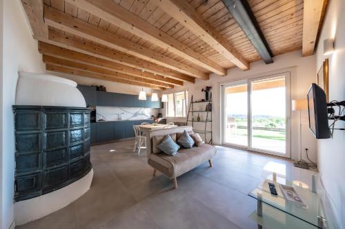 Casa Monika - Ruhige Oase mit Seeblick & Pool - nur 3 Wohnungen bei Lazise - Valesana