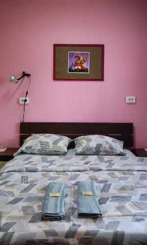 Стаи за гости ОРЕХА Троян Private rooms Oreha in Troyan