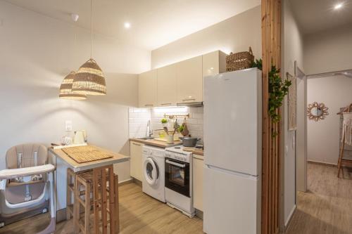 Boho Vibes Beachfront Detached House in Ag. Konstantinos (Messini)